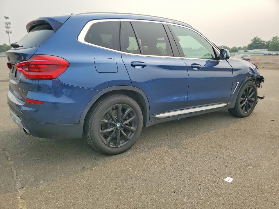 Photo 3 from auction – 2018 BMW X3 with VIN 5UXTR9C54JLD73588