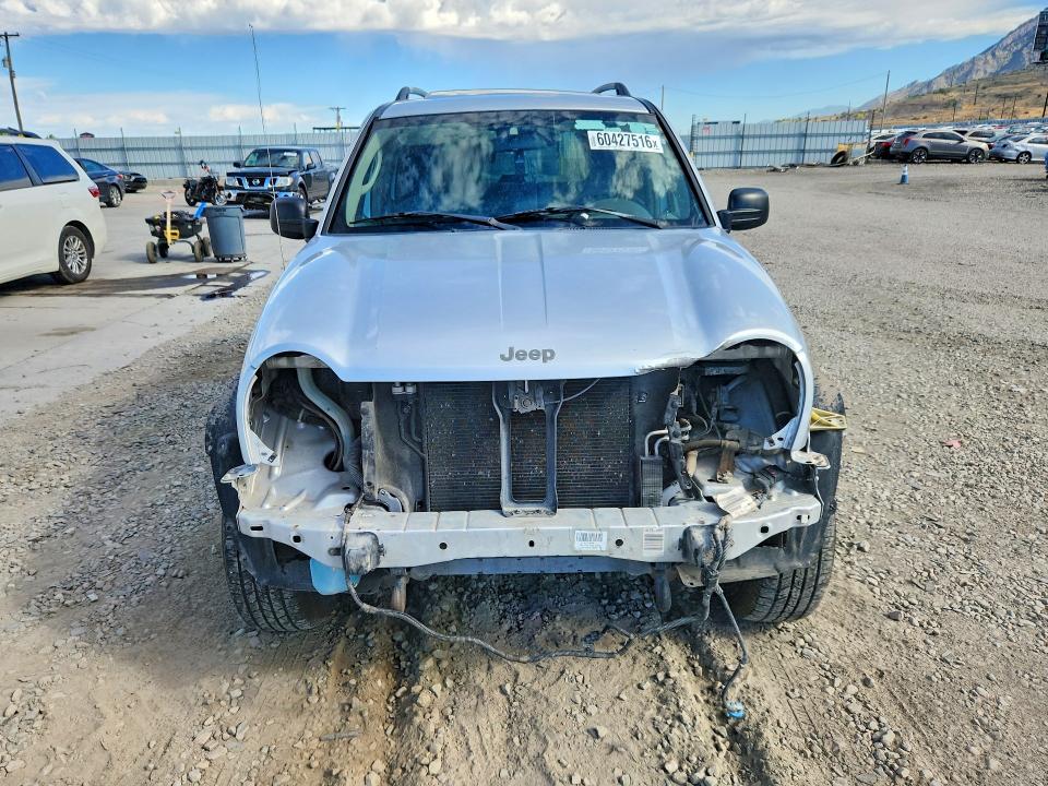 Photo 5 from auction – 2002 JEEP LIBERTY with VIN 1J4GL58K42W197970