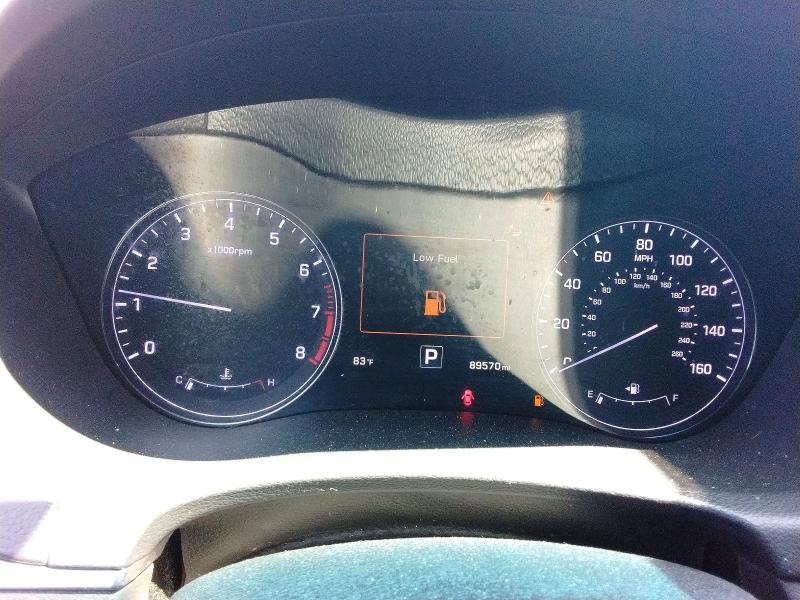 Photo 9 from auction – 2015 HYUNDAI GENESIS with VIN KMHGN4JE7FU103804