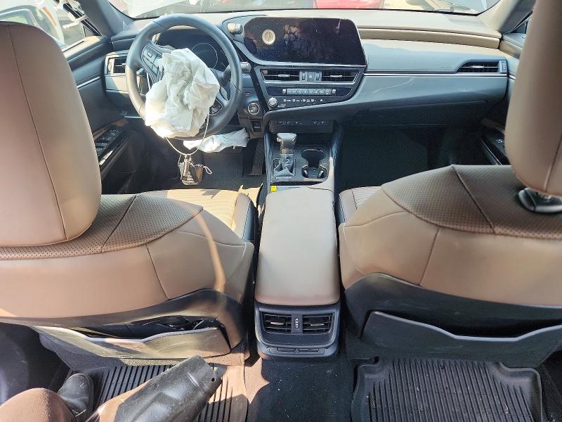 Photo 8 from auction – 2025 LEXUS ES 300H with VIN 58ADA1C18SU063954