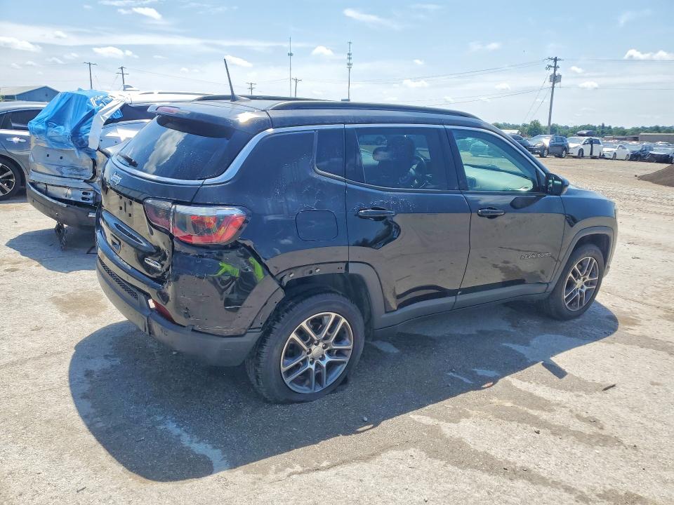 Photo 3 from auction – 2020 JEEP COMPASS with VIN 3C4NJDBB4LT222010