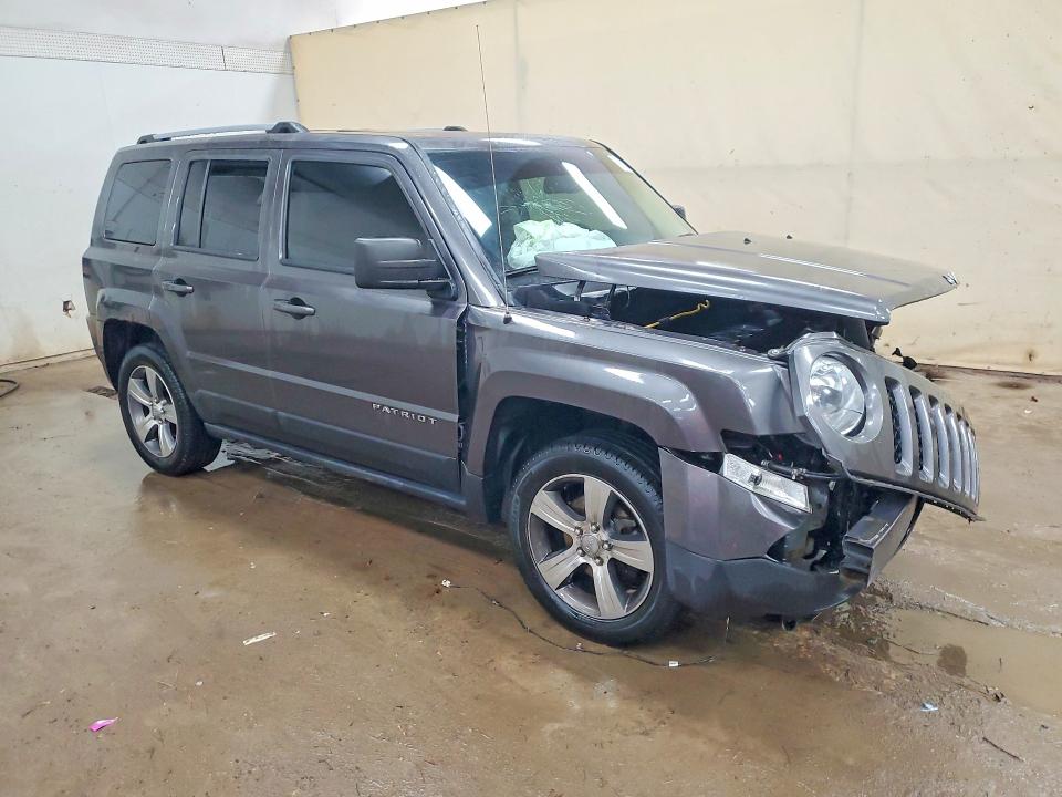 Photo 4 from auction – 2017 JEEP PATRIOT with VIN 1C4NJRFB5HD155180