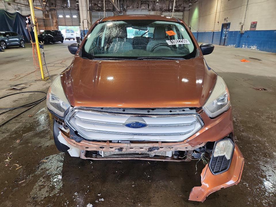 Photo 5 from auction – 2017 FORD ESCAPE with VIN 1FMCU0F70HUA60544