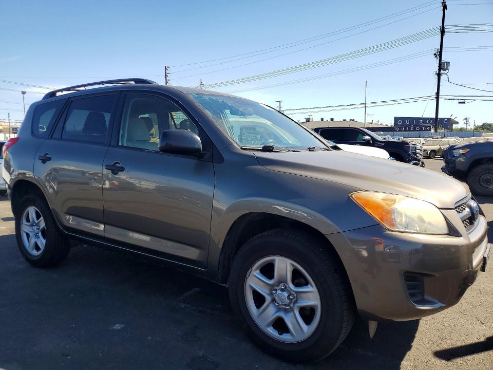 Photo 4 from auction – 2012 TOYOTA RAV4 with VIN JTMZF4DV1CD031967