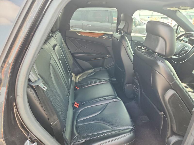 Foto 11 de la subasta – 2017 LINCOLN MKC con VIN 5LMCJ3D91HUL12703