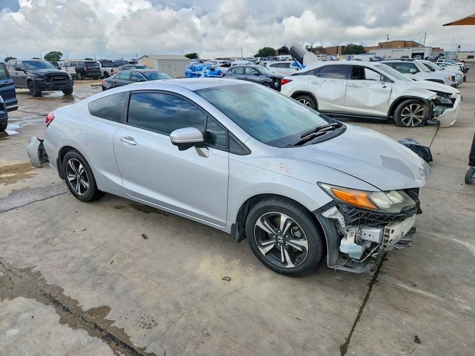 Photo 4 from auction – 2015 HONDA CIVIC with VIN 2HGFG3B80FH513927