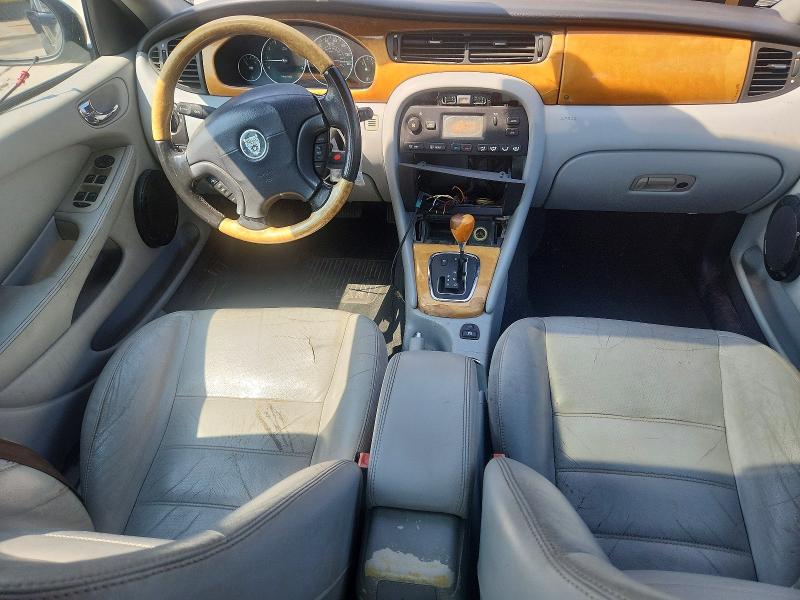 Photo 8 from auction – 2003 JAGUAR X-TYPE with VIN SAJEA53D33XD00906