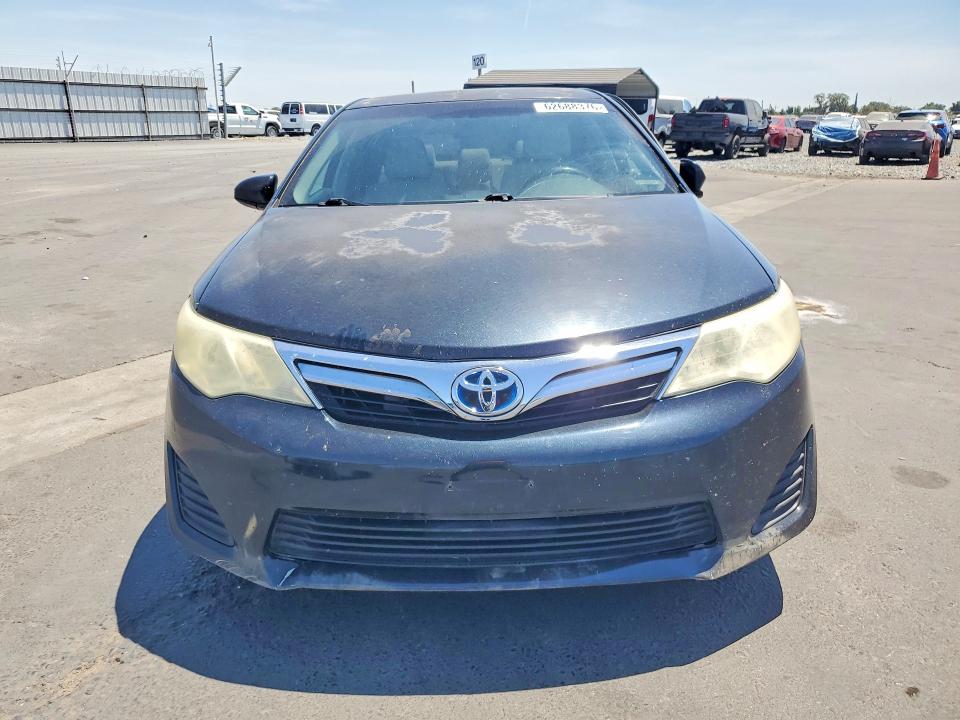 Снимка 5 от търг – 2014 TOYOTA CAMRY HYBRID с VIN 4T1BD1FK1EU097961