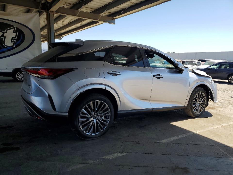Photo 3 from auction – 2024 LEXUS RX with VIN JTJCJMGA7R2012595