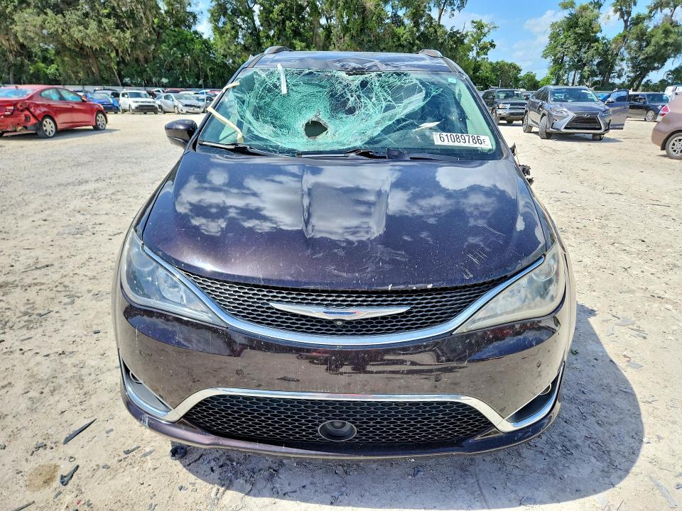 Photo 5 from auction – 2017 CHRYSLER PACIFICA with VIN 2C4RC1EG5HR525583