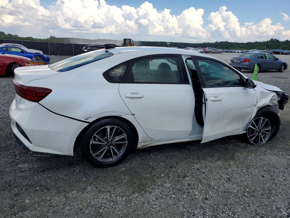 Photo 3 from auction – 2023 KIA FORTE with VIN 3KPF24AD2PE530680