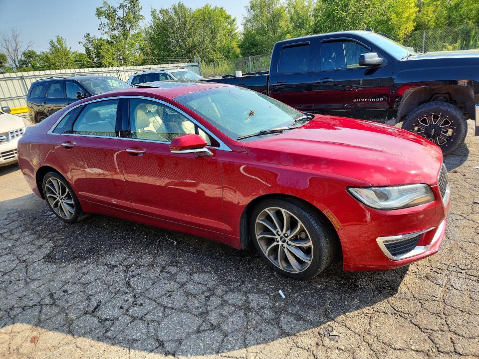 Photo 4 from auction – 2019 LINCOLN MKZ with VIN 3LN6L5D90KR627237