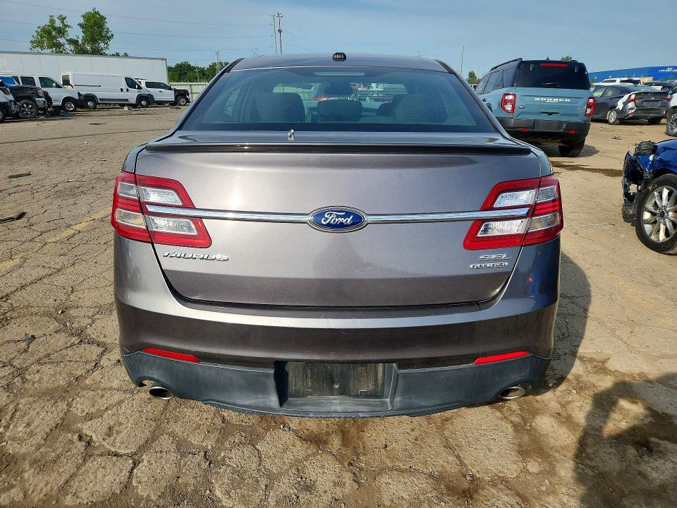 صورة رقم 6 من المزاد - 2013 FORD TAURUS مع VIN 1FAHP2E88DG229232