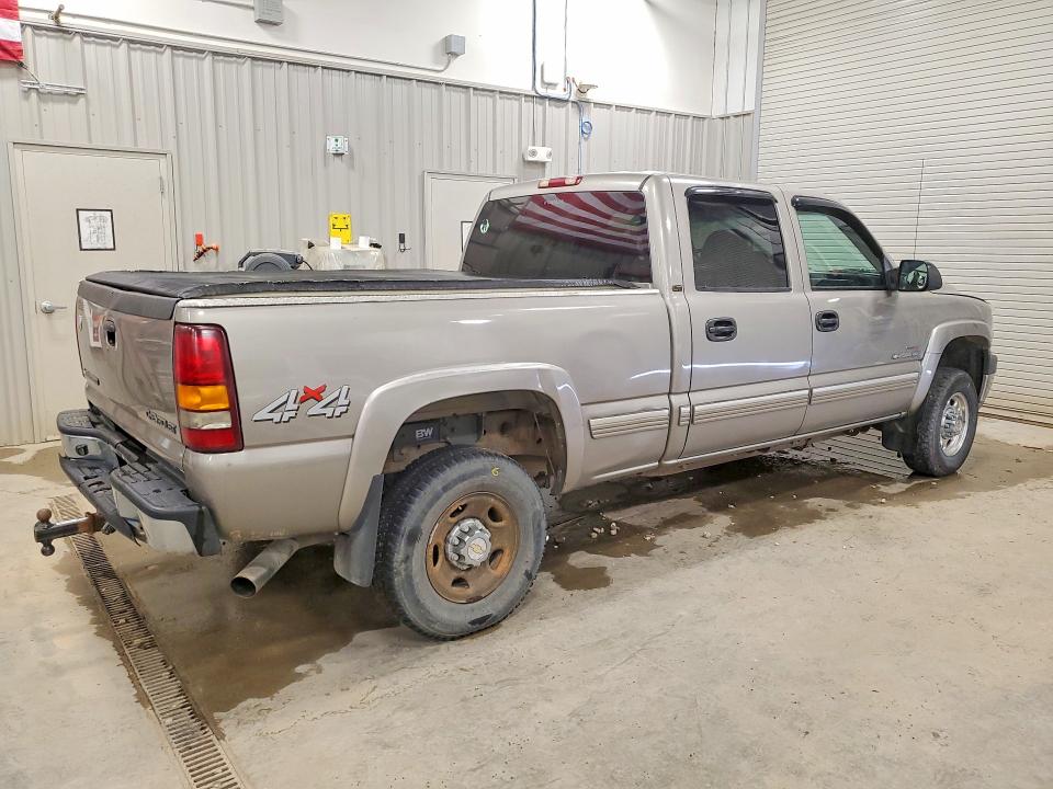 Photo 3 from auction – 2002 CHEVROLET SILVERADO with VIN 1GCHK23102F155452