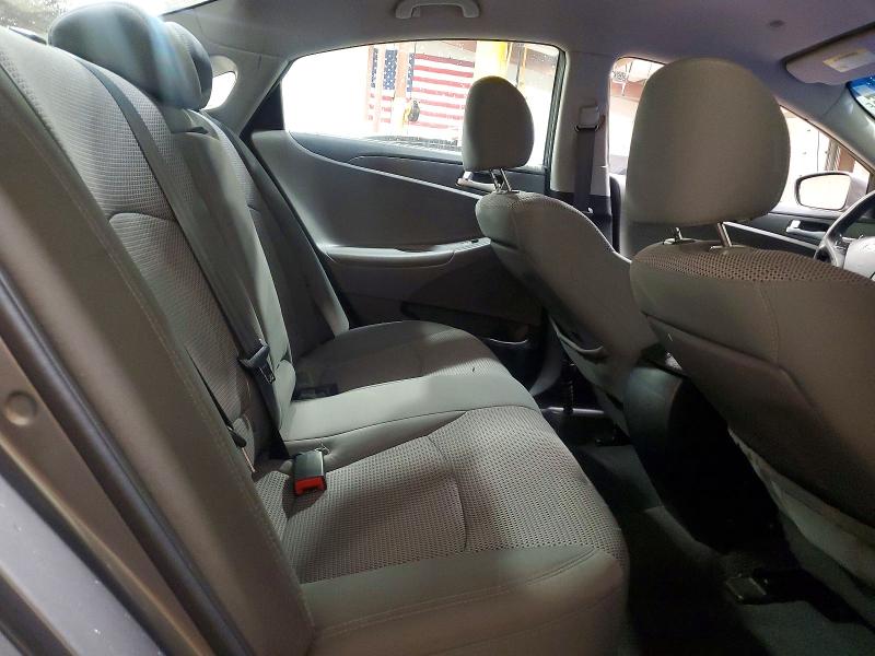 Photo 10 from auction – 2012 HYUNDAI SONATA with VIN 5NPEB4AC1CH427923
