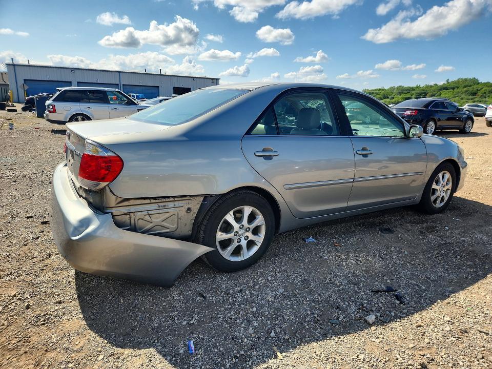 Photo 3 from auction – 2006 TOYOTA CAMRY with VIN 4T1BE30K56U714989