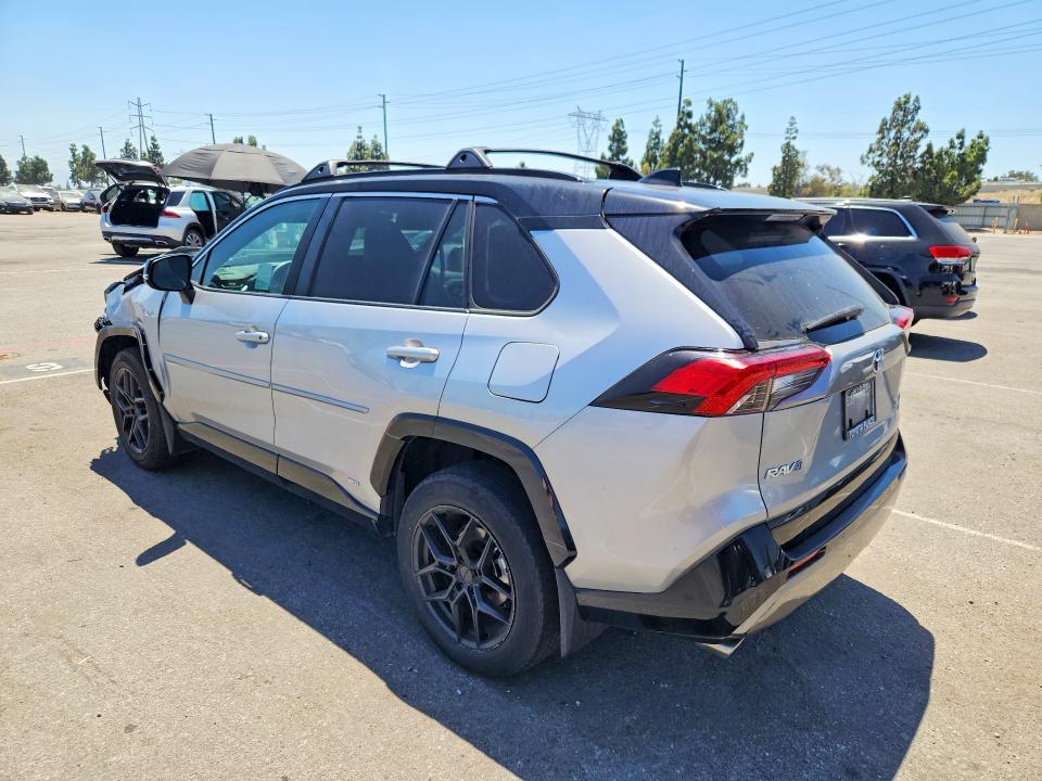 Photo 2 from auction – 2024 TOYOTA RAV4 with VIN 4T3E6RFV9RU154744