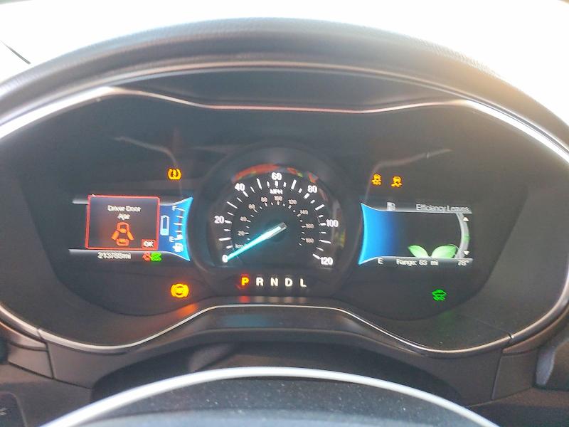Photo 9 from auction – 2017 FORD FUSION with VIN 3FA6P0LU4HR238505