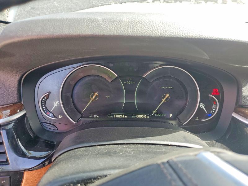 Photo 9 from auction – 2019 BMW 530 with VIN WBAJA7C52KWW47353