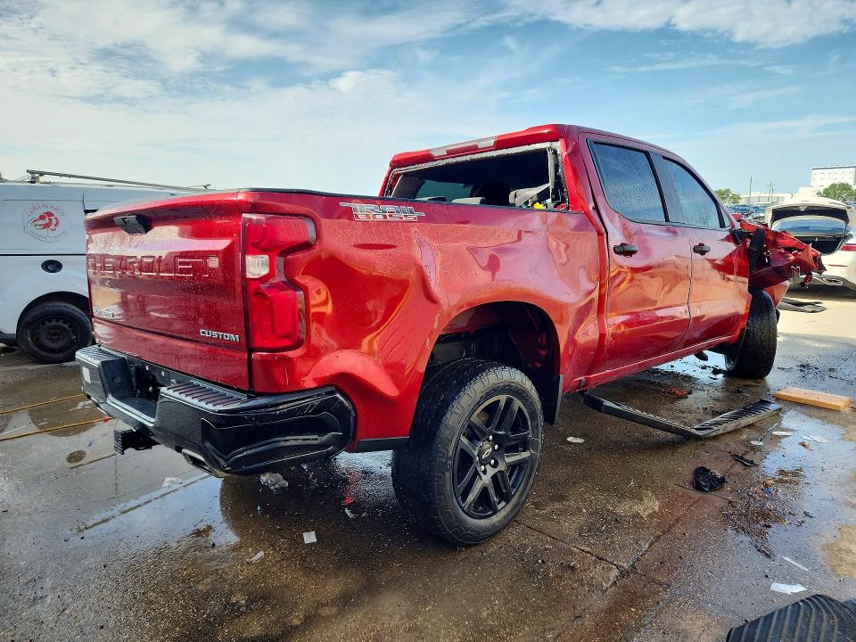 Photo 3 from auction – 2021 CHEVROLET SILVERADO with VIN 1GCPYCEFXMZ410568