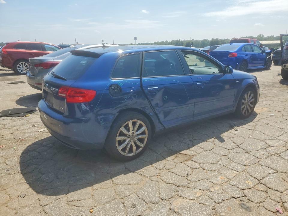 Photo 3 from auction – 2011 AUDI A3 with VIN WAUBJAFM0BA056536