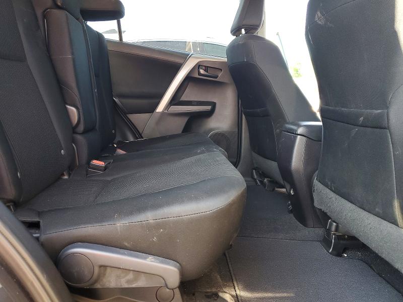 Фото 10 с аукциона – 2016 TOYOTA RAV4 с VIN 2T3BFREV9GW525855
