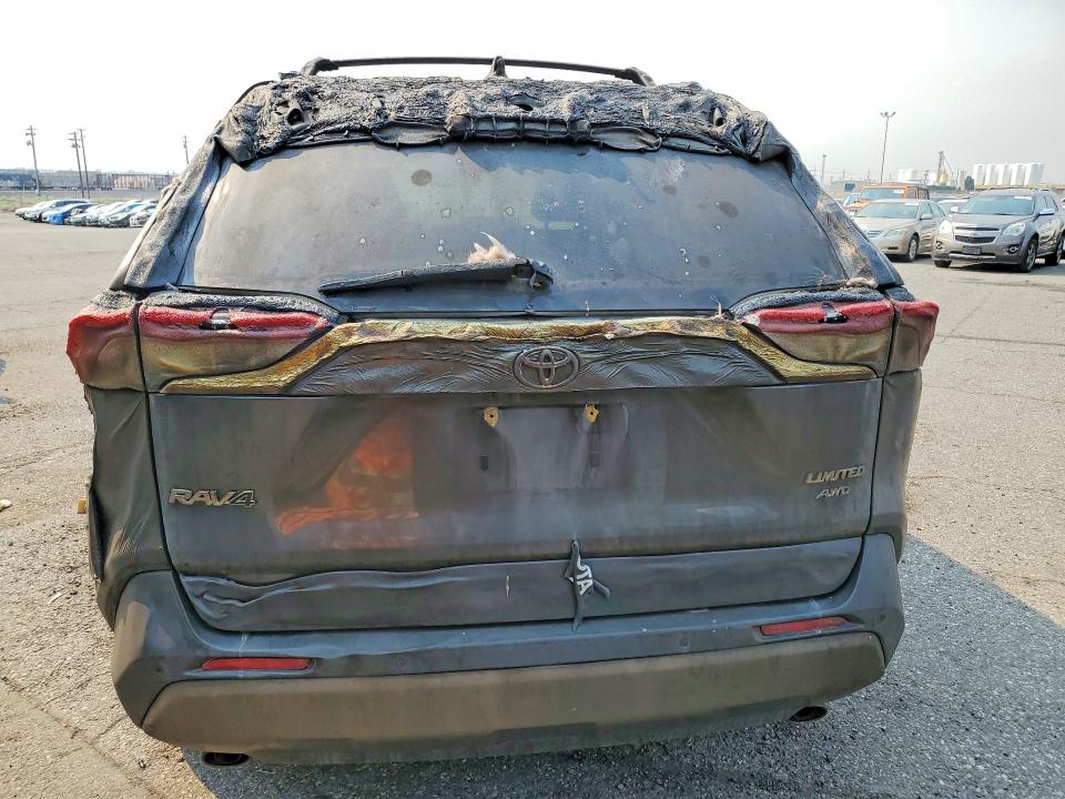 Photo 6 from auction – 2020 TOYOTA RAV4 with VIN JTMN1RFV0LD058374