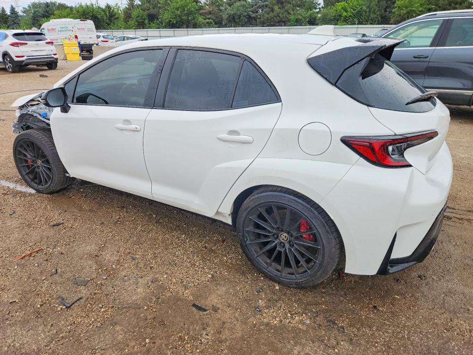 Zdjęcie 2 z aukcji – 2024 TOYOTA GR COROLLA z VIN JTNABAAE2RA015570
