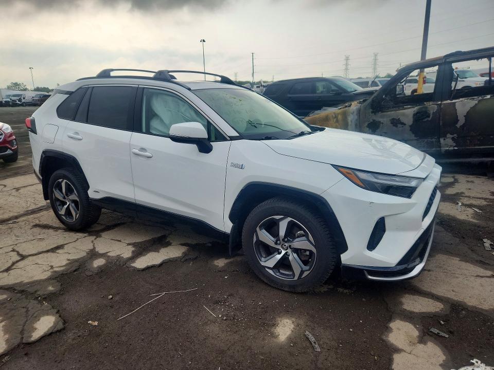 Photo 4 from auction – 2022 TOYOTA RAV4 PRIME with VIN JTMAB3FV3ND076718