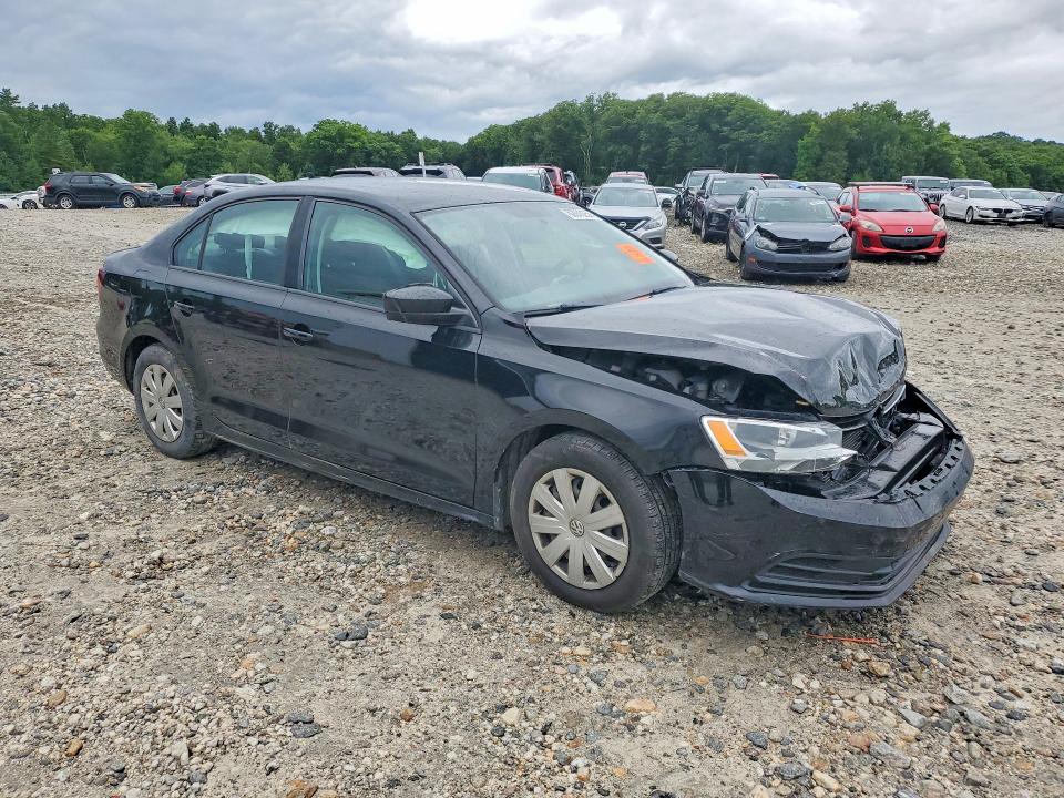 Photo 4 from auction – 2016 VOLKSWAGEN JETTA with VIN 3VW267AJ6GM335243