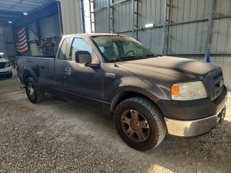 Photo 4 from auction – 2006 FORD F150 with VIN 1FTRF12236KB44018