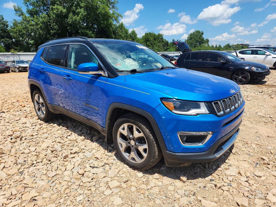 Снимка 4 от търг – 2017 JEEP COMPASS с VIN 3C4NJDCB3HT624414