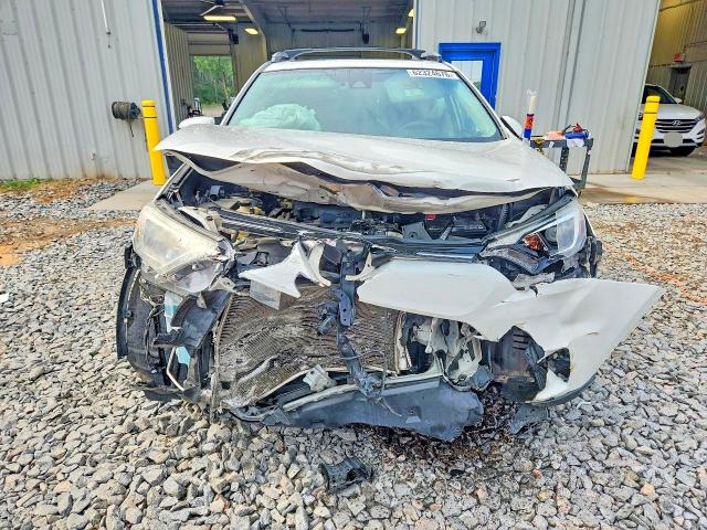 Photo 5 from auction – 2017 TOYOTA RAV4 with VIN JTMWFREV5HJ705092