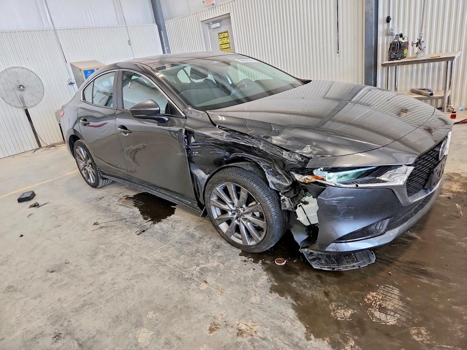 Photo 4 from auction – 2024 MAZDA 3 with VIN 3MZBPACM0RM405288