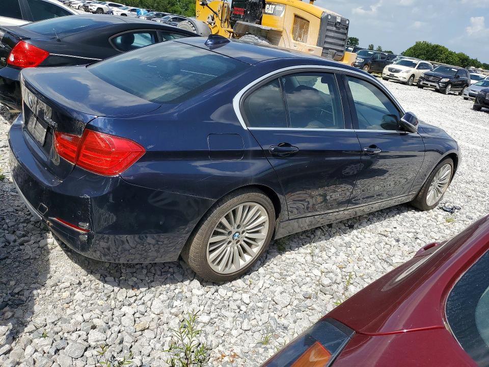 Photo 3 from auction – 2012 BMW 328 with VIN WBA3A5C50CF344022