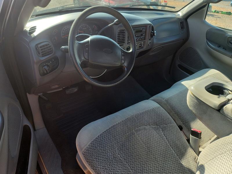 Photo 8 from auction – 2000 FORD F150 with VIN 1FTRX18W9YNC07731
