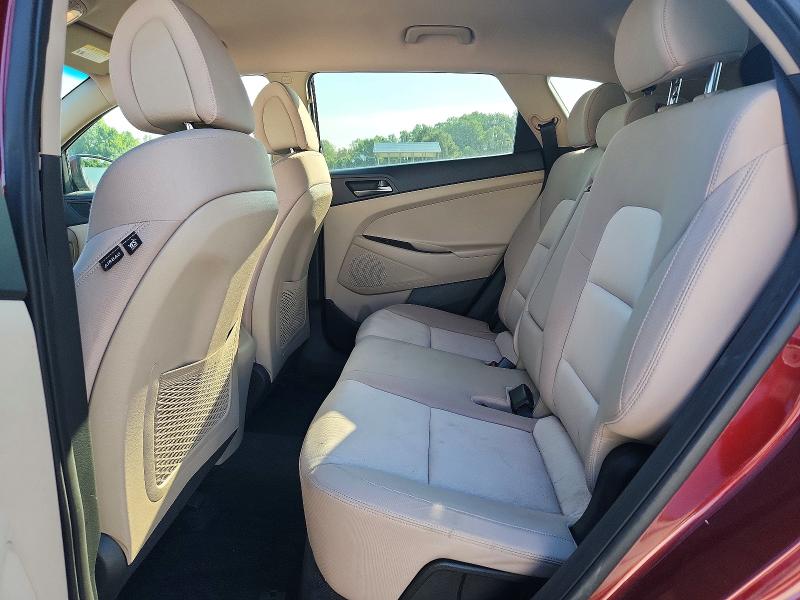 Photo 11 from auction – 2017 HYUNDAI TUCSON with VIN KM8J23A48HU332608