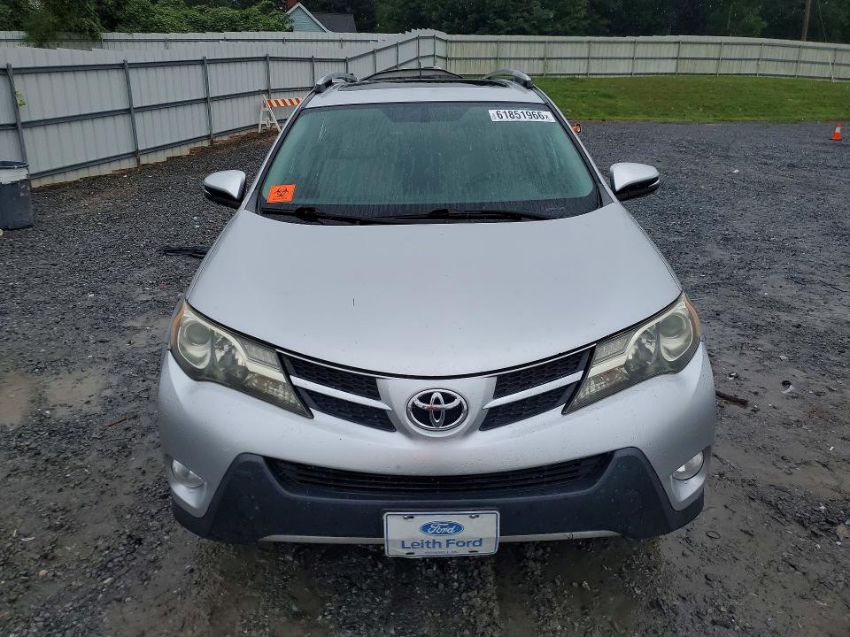 Photo 5 from auction – 2015 TOYOTA RAV4 with VIN 2T3WFREV2FW192043