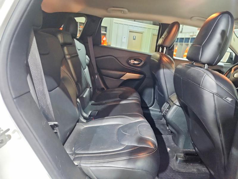 Photo 11 from auction – 2017 JEEP CHEROKEE with VIN 1C4PJMCB4HW655643
