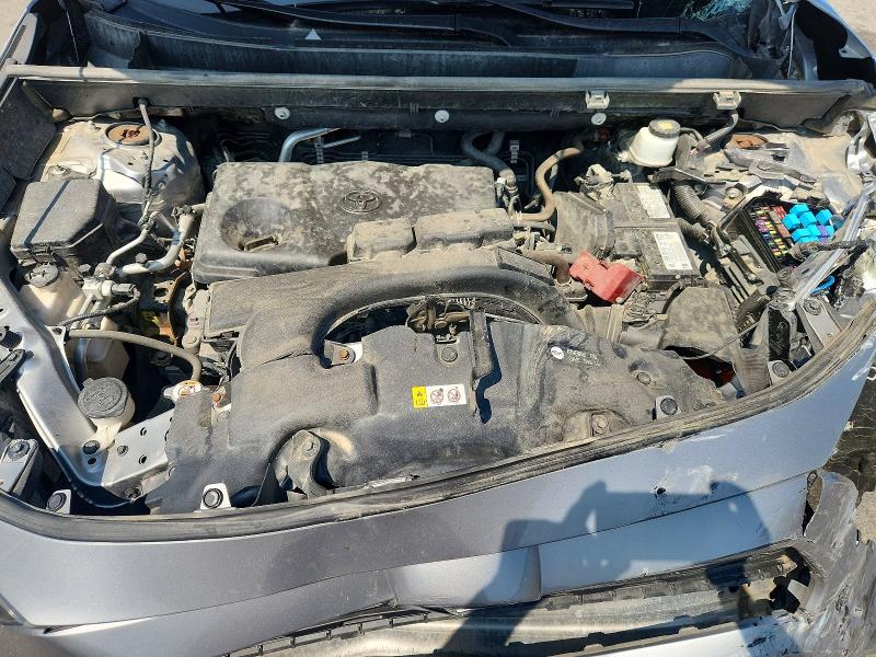 Photo 11 from auction – 2020 TOYOTA RAV4 with VIN 2T3P1RFV3LC123134