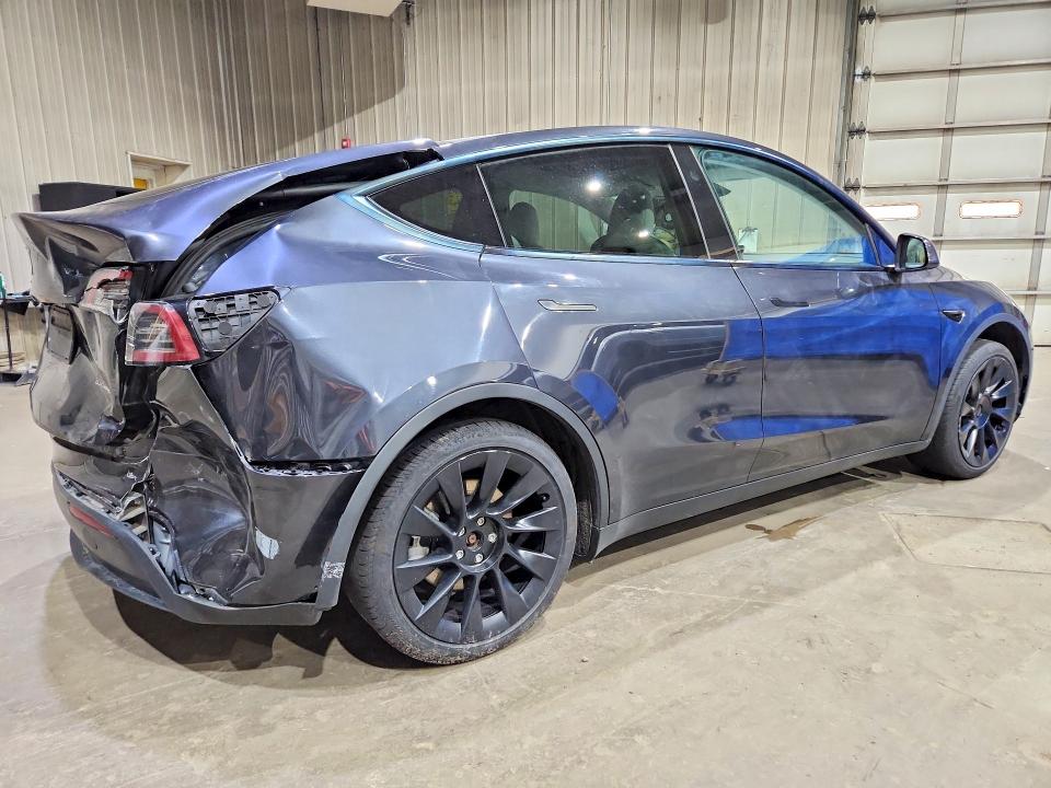 Photo 3 from auction – 2024 TESLA MODEL Y with VIN 7SAYGAEE9RF022833