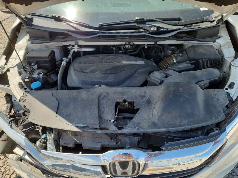 Photo 12 from auction – 2018 HONDA ODYSSEY with VIN 5FNRL6H78JB003945