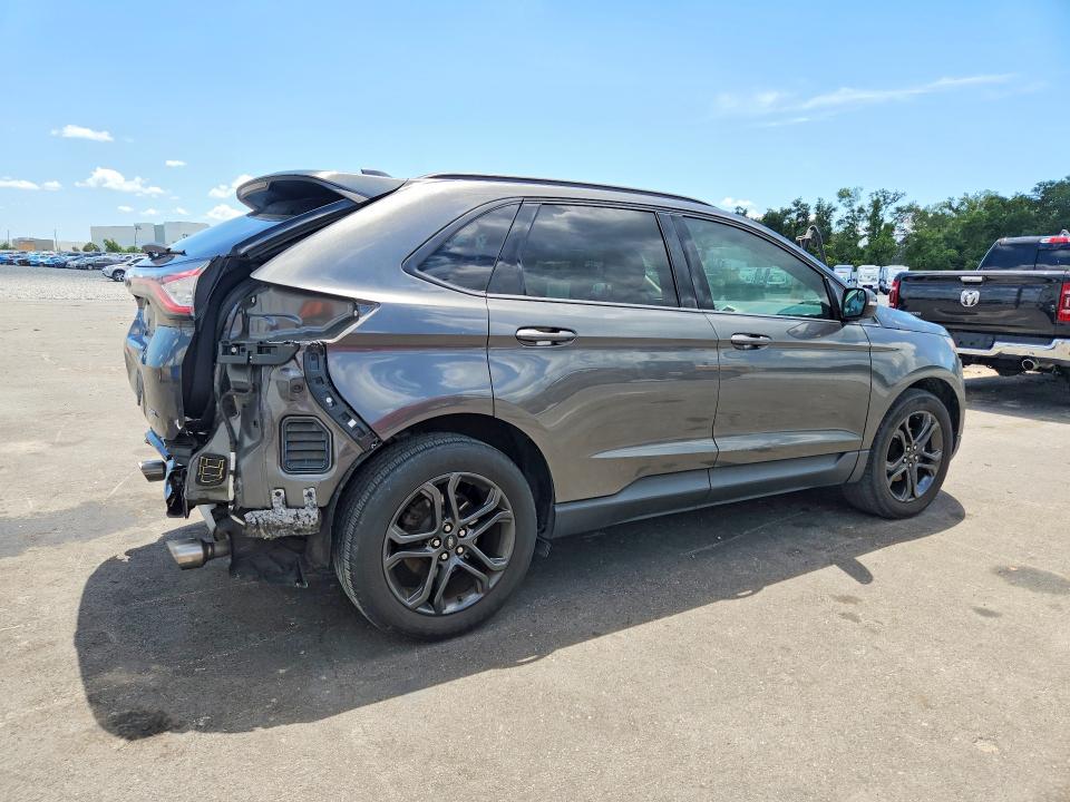 Photo 3 from auction – 2018 FORD EDGE with VIN 2FMPK3J83JBB56415