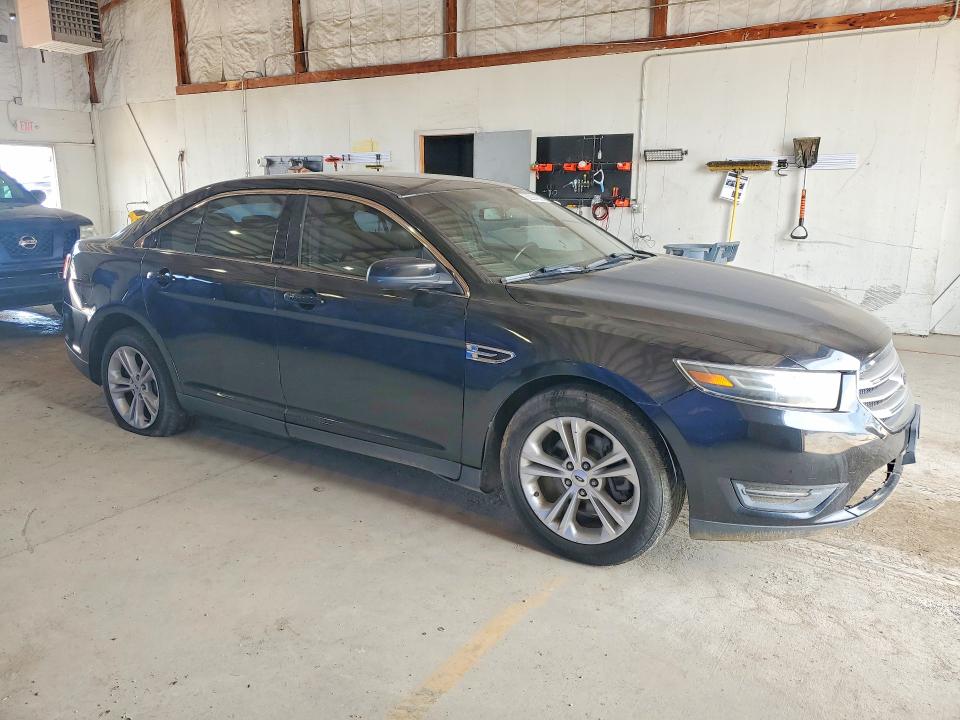 Photo 4 from auction – 2015 FORD TAURUS with VIN 1FAH92H83FG168211