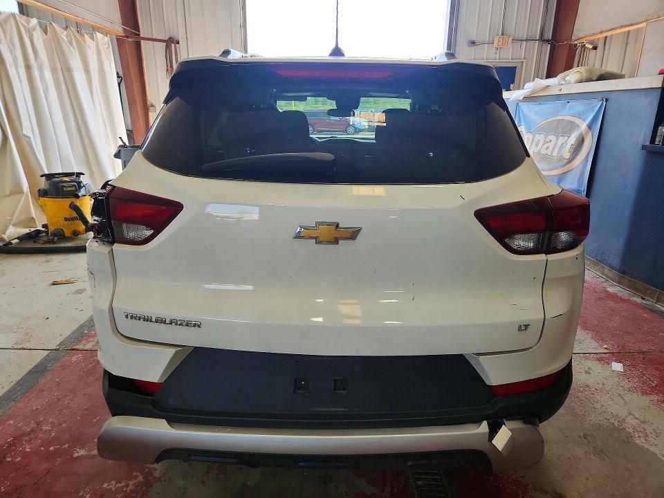 Photo 6 from auction – 2021 CHEVROLET TRAILBLAZER with VIN KL79MPS28MB099953