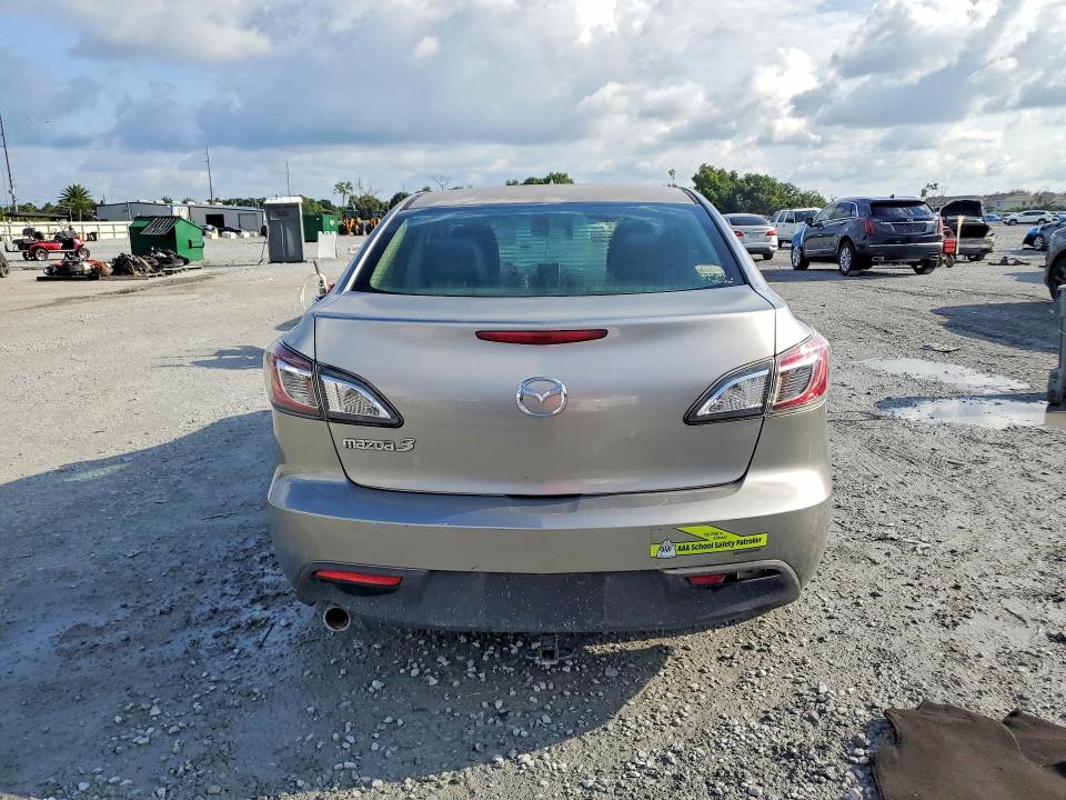 Фото 6 с аукциона – 2011 MAZDA 3 с VIN JM1BL1VG9B1392551