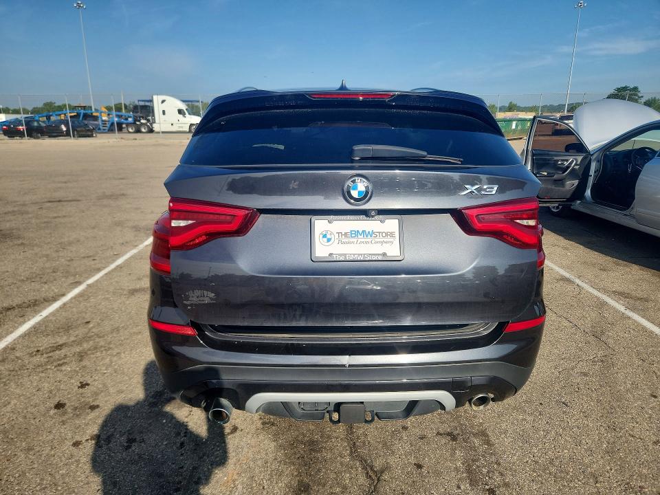 Photo 6 from auction – 2018 BMW X3 with VIN 5UXTR9C50JLC82558