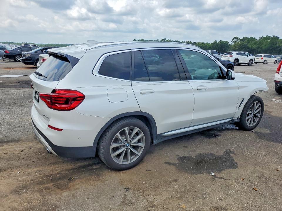 Photo 3 from auction – 2019 BMW X3 with VIN 5UXTR9C5XKLR04811