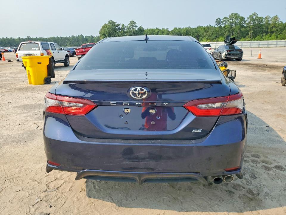 Photo 6 from auction – 2022 TOYOTA CAMRY with VIN 4T1G11AK4NU665867