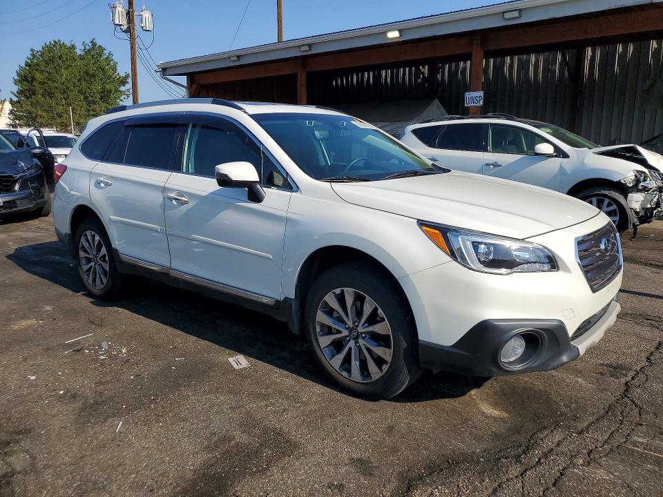 Photo 4 from auction – 2017 SUBARU OUTBACK with VIN 4S4BSETC8H3347653